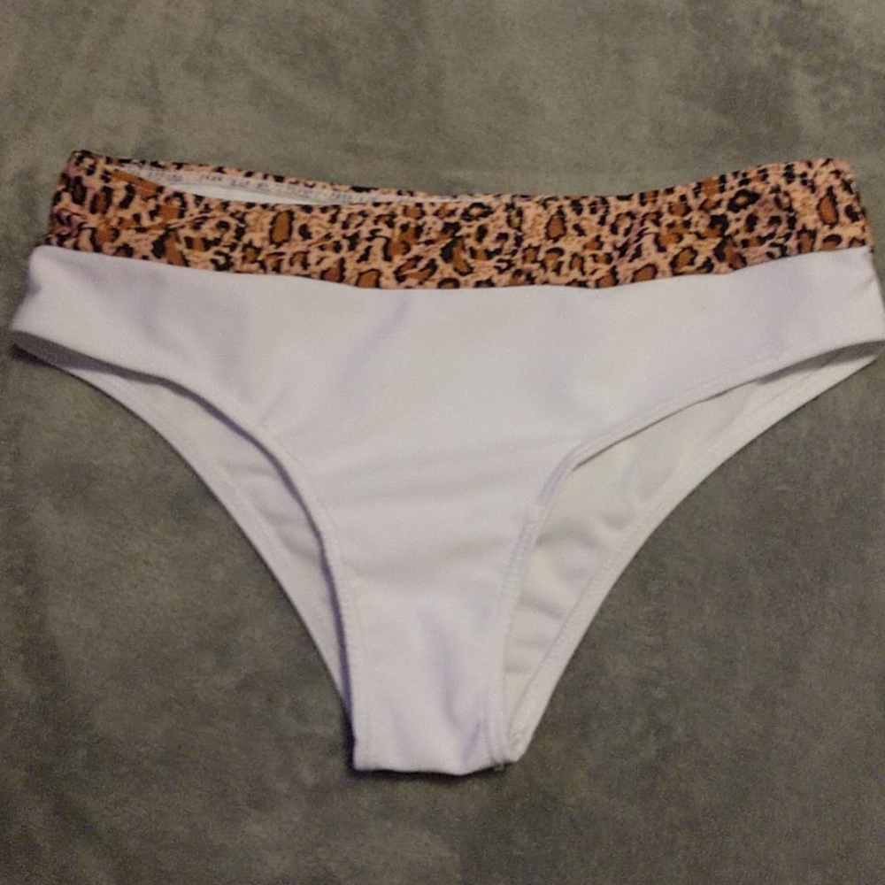 Never worn swim suit bottoms